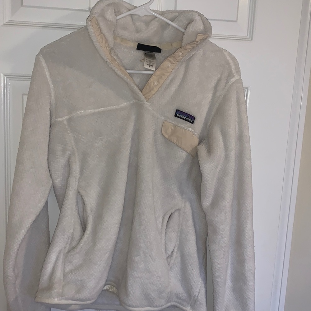 Patagonia white fleece